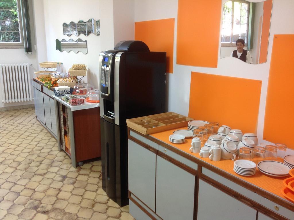 Casa Per Ferie Cardinal G. Guarino Bed & Breakfast Rome Exterior photo