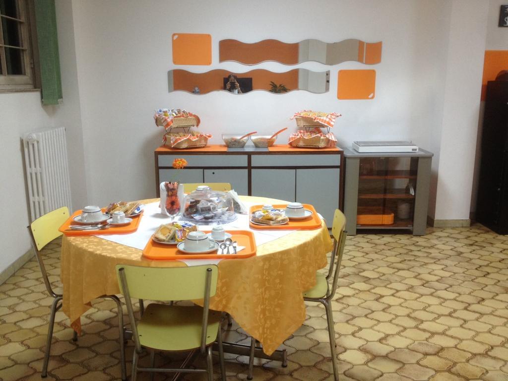 Casa Per Ferie Cardinal G. Guarino Bed & Breakfast Rome Exterior photo