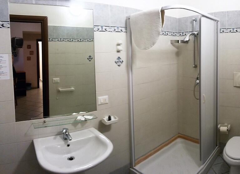 Casa Per Ferie Cardinal G. Guarino Bed & Breakfast Rome Exterior photo
